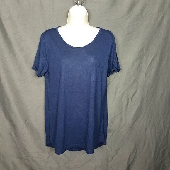 Color Story Large Navy Single Pocket Tee High Low Cuffed Short Sleeve NWOT - Picture 5 of 11